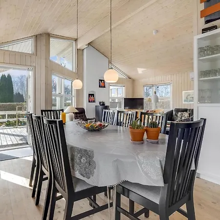 Amazing In With Kitchen