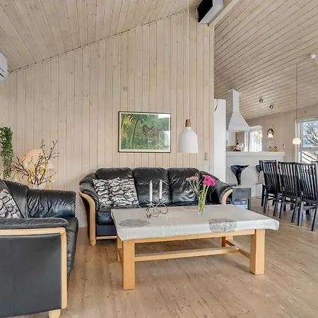 Holiday home Amazing In With Kitchen *