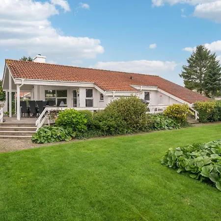 Nyaraló Amazing Home In Hejls With House Sea View *